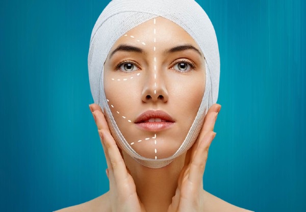 lifting cervico-facial